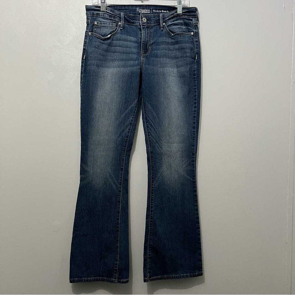 Signature Levi’s Strauss Co Modern Boot Cut Stretchy Jeans | Women’s Size 31/12R